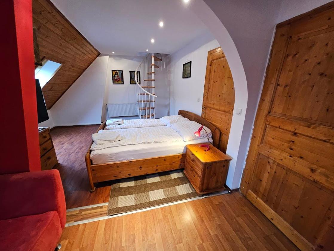 Pension Donaublick Grein 2 In Stifterstrasse 19A Экстерьер фото