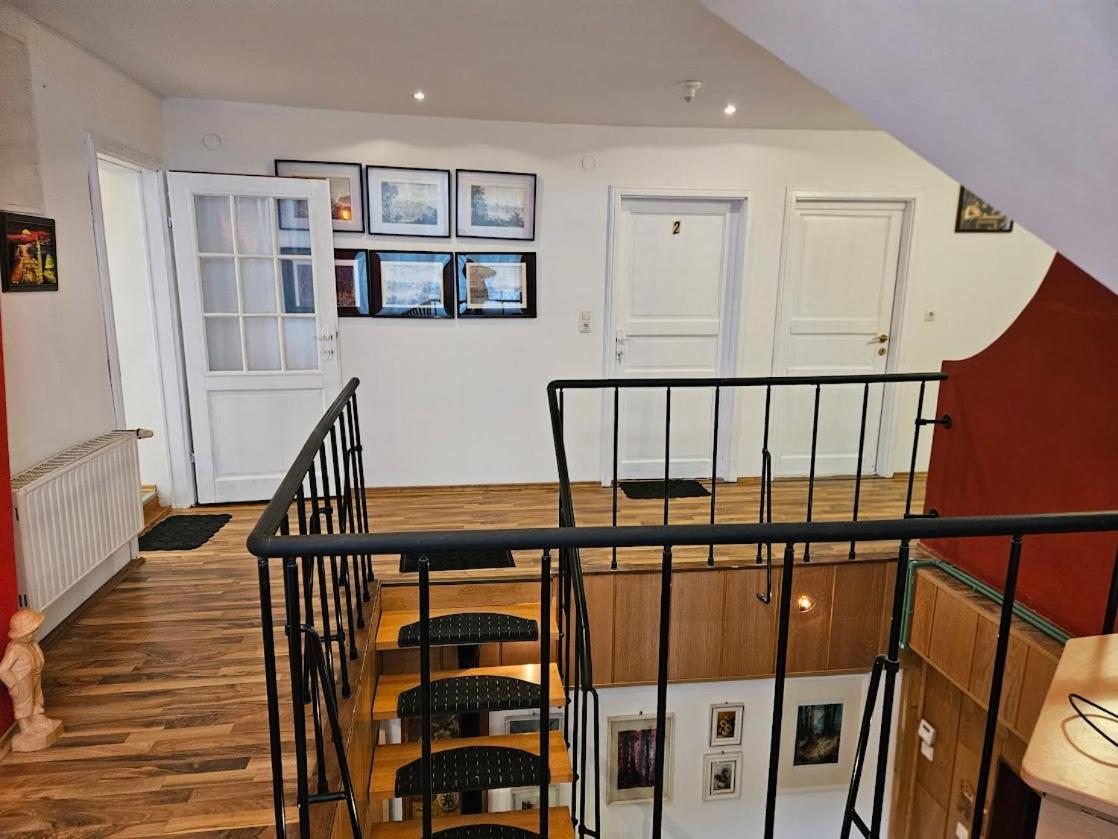 Pension Donaublick Grein 2 In Stifterstrasse 19A Экстерьер фото