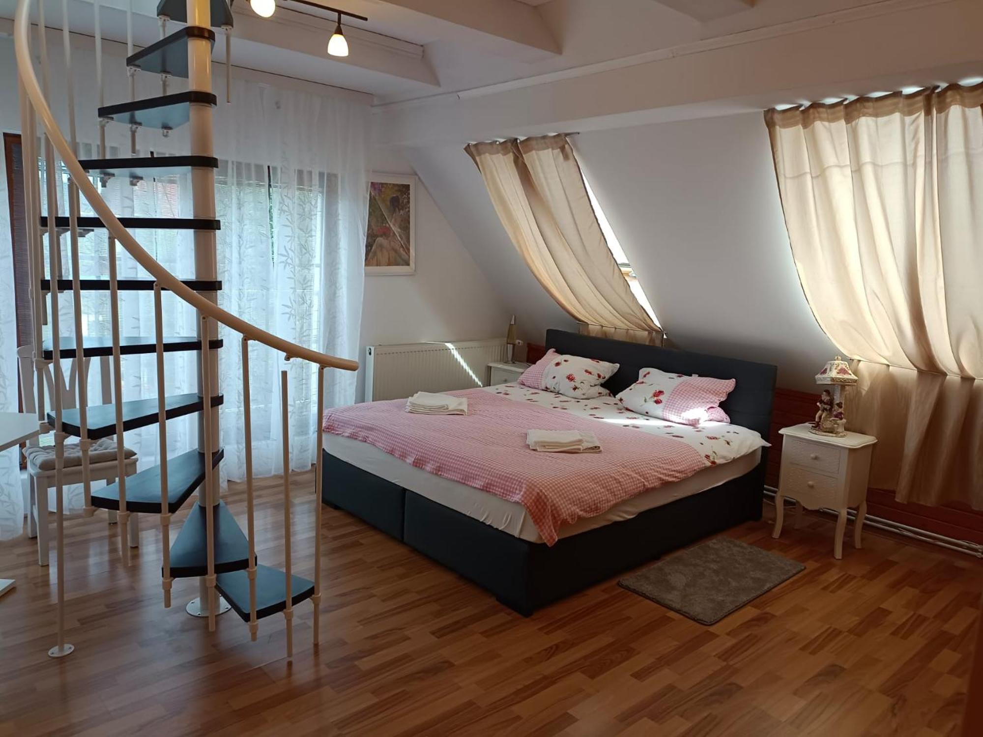 Pension Donaublick Grein 2 In Stifterstrasse 19A Экстерьер фото