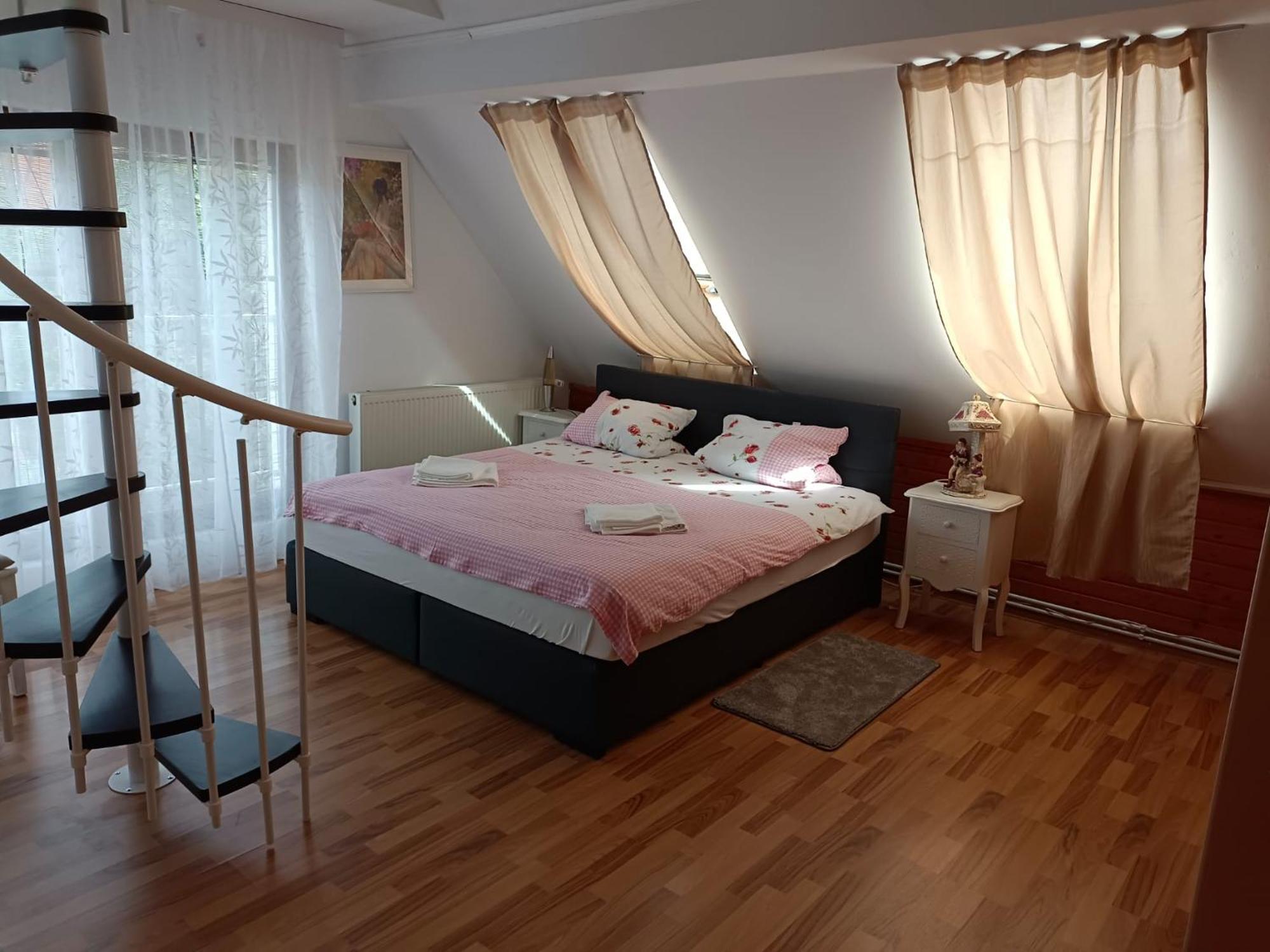 Pension Donaublick Grein 2 In Stifterstrasse 19A Экстерьер фото
